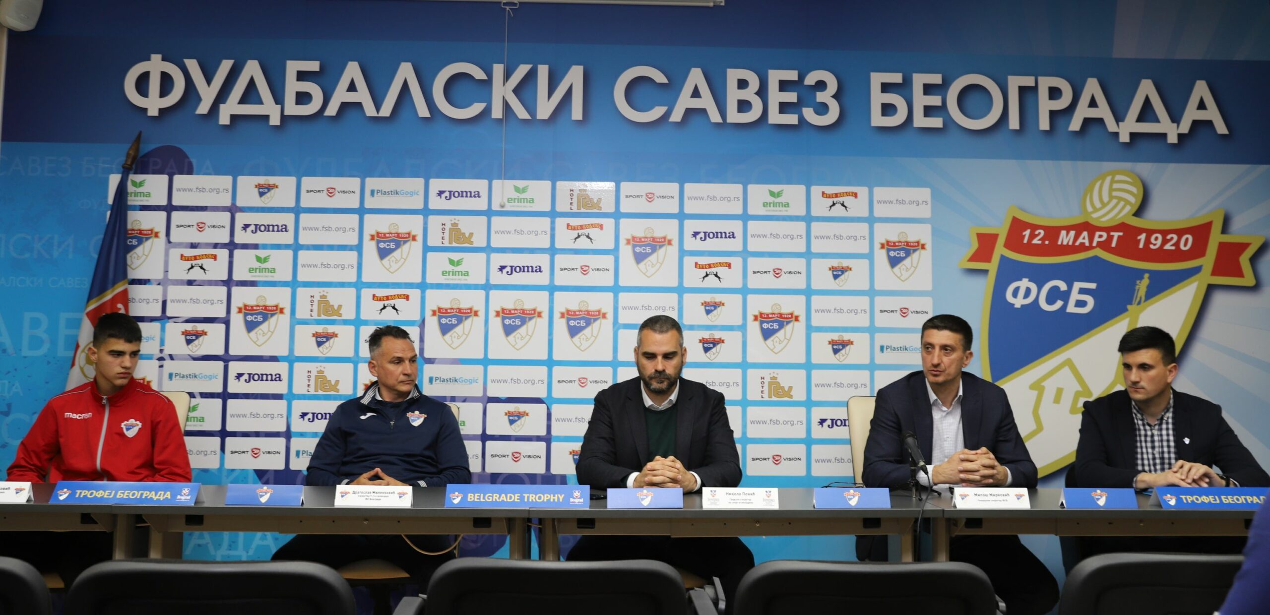 KONFERENCIJOM ZA MEDIJE U PROSTORIJAMA FSB NAJAVLJENO ODRŽAVANJE JUBILARNOG 20. MEĐUNARODNOG FUDBALSKOG TROFEJA BEOGRADA